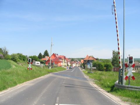 Bahnbergang am Westrand von Schlotheim