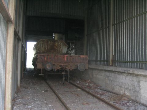 Halle Firma Winter in Laubach