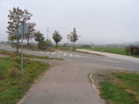 Bahnbergang ber die Strae nach Wolterdingen