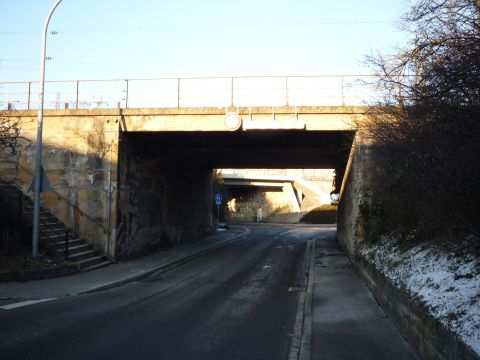 Br�cke �ber die Fittingstra�e