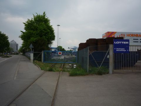 Zufahrt zur Firma Lotter