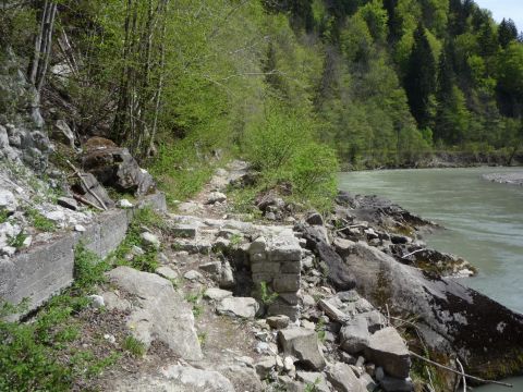 Zwischen Langen-Buch und Rotachtunnel