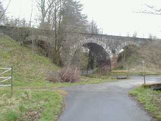 östliche Brücke