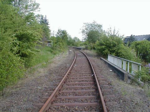 Brcke ber einen Fuweg