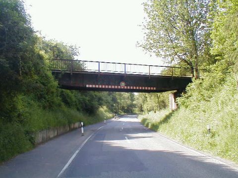 Brcke ber die Strae nach Bergheim