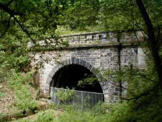 westliches Tunnelportal