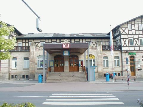 Vorderseite Bahnhof Bad Salzungen