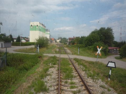 Bahn�bergang vor dem Bahnhof H�ffenhardt
