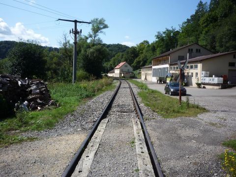 Bahnbergang am Ortsrand von Mhringen