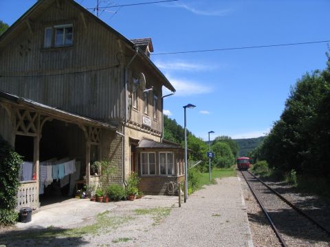Bahnhof H�tten
