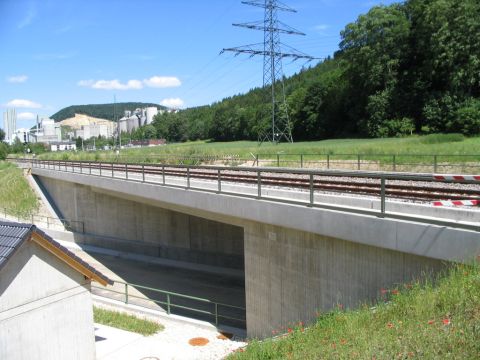 Br�cke �ber die neue Umgehungsstra�e