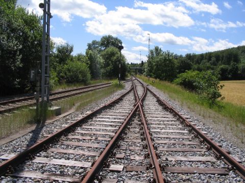 Einfahrt in den Bahnhof Oberheutal