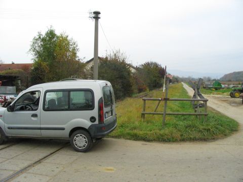 Bahn�bergang in Jesingen