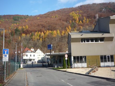 Bahnbergang ber die Sirchinger Strae