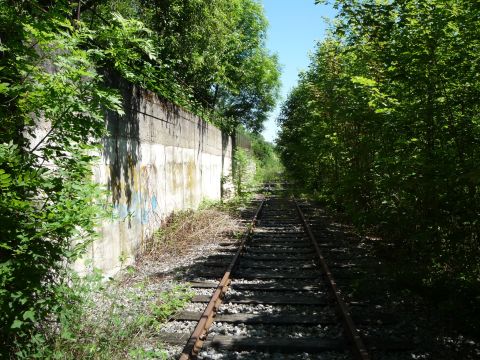 Zwischen Abzweig zum Industriegebiet Nord und Vaihingen (Enz) Schlossberg