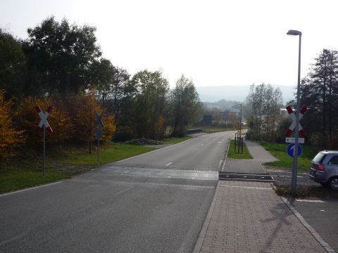 Bahn�bergang �ber die Ochsenwiesenstra�e