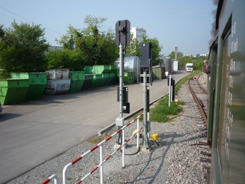 Abzweig zur Obstverwertung und zum Lagerhaus