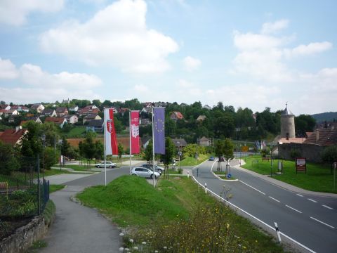 Ehemaliger Bahndamm mit Straendruchlass