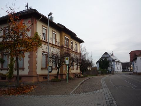 Haltepunkt Allmansweier Ort